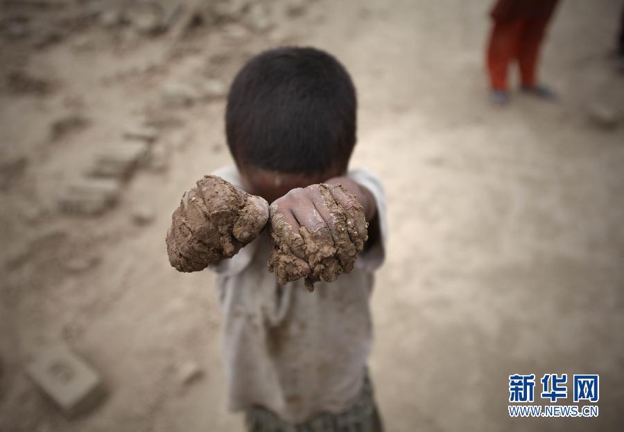 世界无童工日:把童年还给孩子 - 新华网广东频道